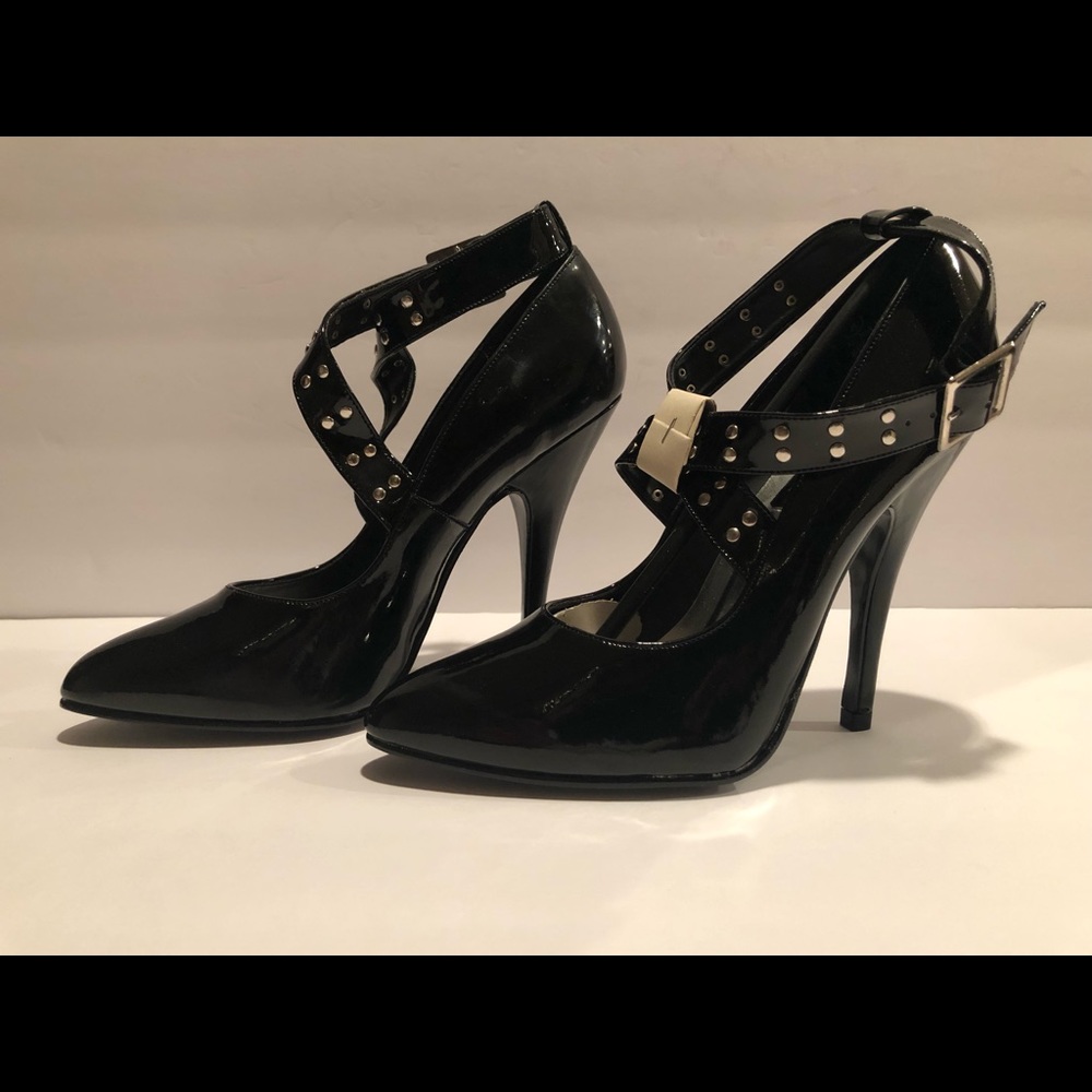 5” Black Patent Cross Buckle Pump